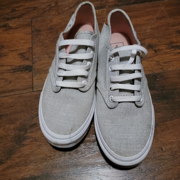 Vans - Picture 2 of 3